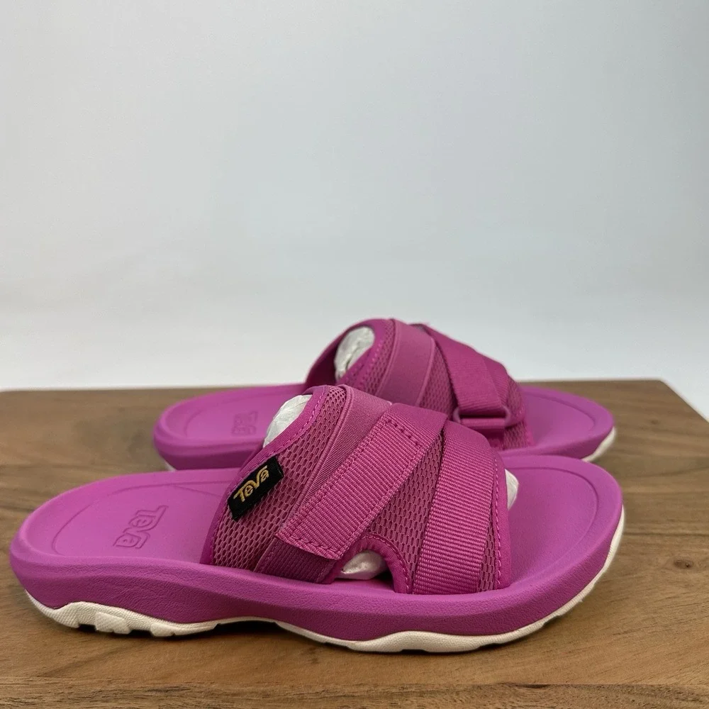 Teva size 1y